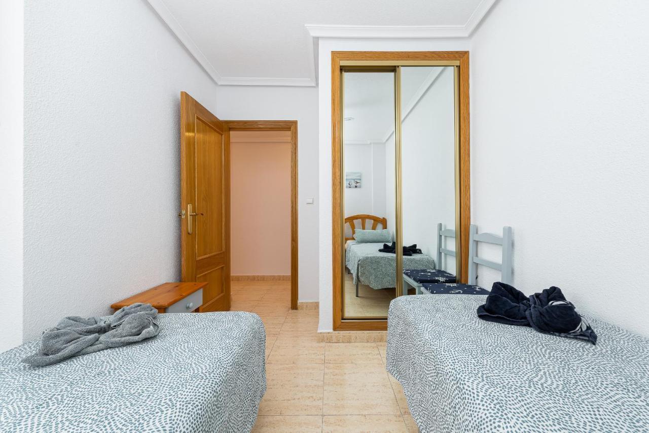 Apartamento Sunrise Victoria Torrevieja Exterior photo