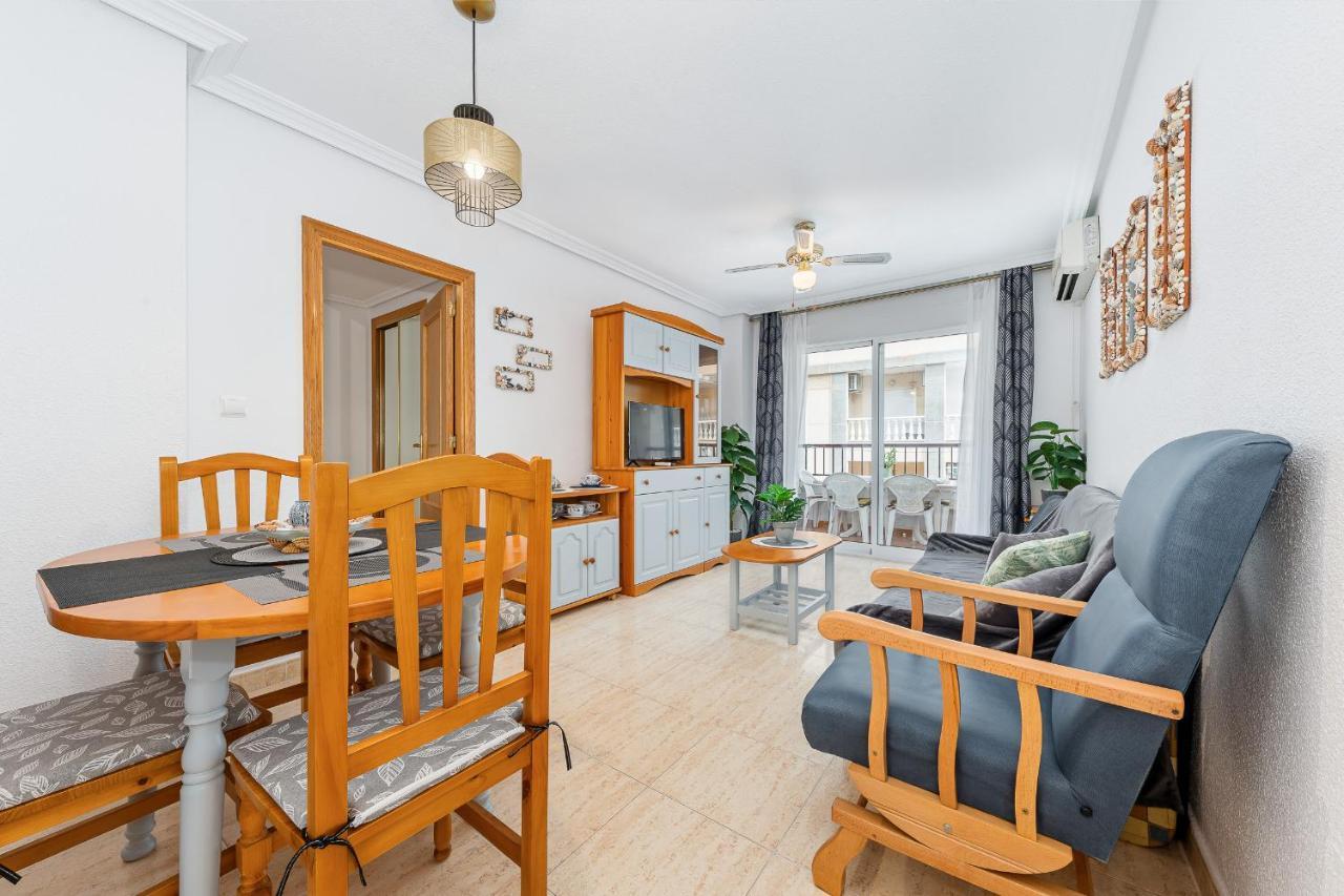 Apartamento Sunrise Victoria Torrevieja Exterior photo